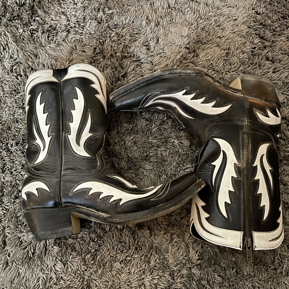 Black western boots